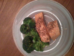 Dukan the day after Holiday,  simple salmon & broccoli